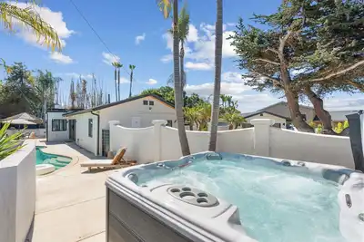 Grandview Coastal Retreat