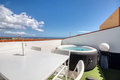 Image de GolfDelSur: Whirlpool-4Bedrooms-2Bathrooms-PrivateParking-4tv-Ntflx-Wlan