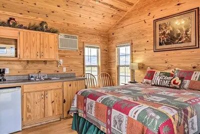 Image de Damselfly Cabin (Cabin #5)