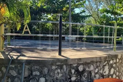 Image de Val's Waterfront Ecoluxe Cottage