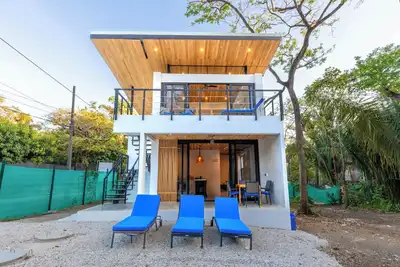 Image de Charming 2-bedroom house walk to surf, shops & restaurants in quiet neighborhood