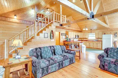 Image de Fire Pit, Screened Deck: Riverfront Ozarks Cabin!