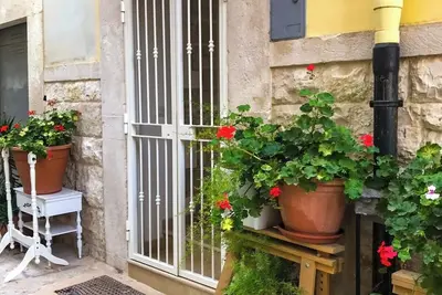Image de Deluxe Stone House