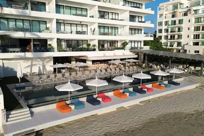 Image de Luxury Beachfront Apartment Udara 3b