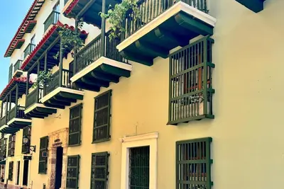 Image de Apartamento en el corazon de la ciudad amurallada. Calle Gastelbondo