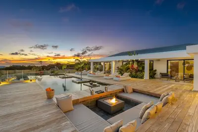Image de New Luxury Villa Nuit Jade ***** 5 bedrooms and Oceanview