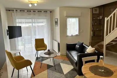 Image de 1006 - Maison 4p dans une résidence privée avec piscine.