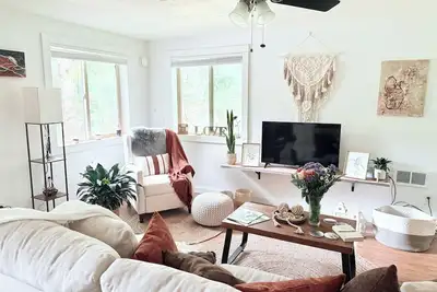 Image de Enchanting Private Forest Retreat near Mt Rainier