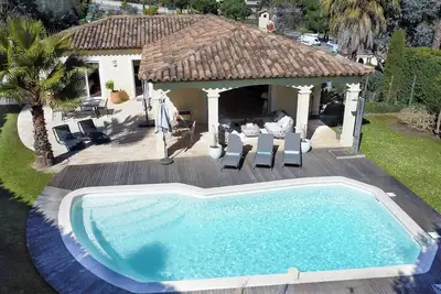 Image de Villa avec piscine – 10min centre Cannes