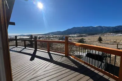 Image de Newly Renovated Mountain Cabin A-Frame with Stunning Views