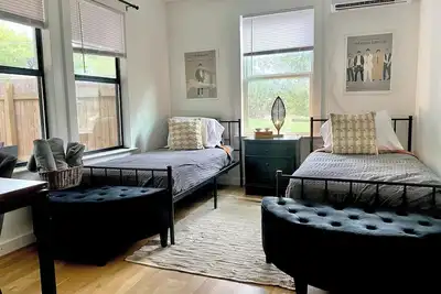 Image de East Side Hideaway. Fun Spring Stay