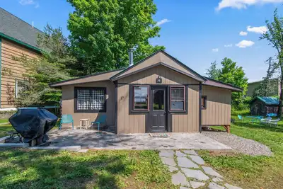 Image de Russell Cove 17 | Adorable Shared Waterfront on Rangeley Lake!