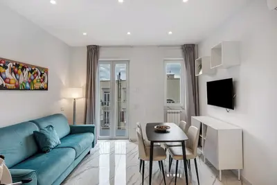 Image de Appartement 'Luxury - Zona Lungomare' avec balcon, Wi-Fi et climatisation