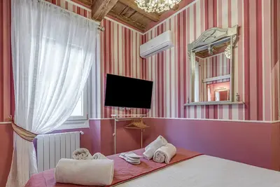 Image de Appartement \"Royal Suite\" avec Wi-Fi et climatisation