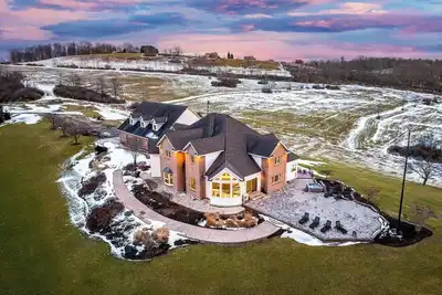 Image de Unbeatable View, Pickleball, Hot Tub, Arcade, Pond