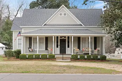 Image de Historic 3-bedroom Farmhouse in Sumrall