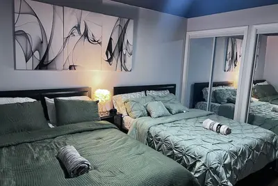 Image de Luxury Charming 3-bedroom house with smart toilet, and Ac in enjoyable Chicago