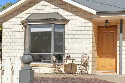 Image de Brooking's Perch, Walk to Shops & River, WiFi