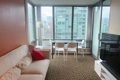 Image de 2 Bedroom 2 Bath In Downtown Vancouver