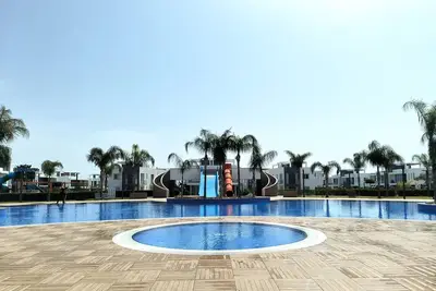 Image de Luxury 2 Bd with Pool & Playground