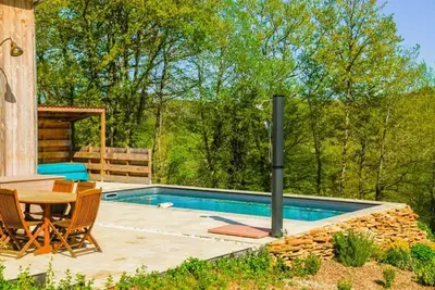 Image de Homerez - Villa charmante avec piscine privée à Castels
