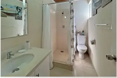 Image de Cozy Private Room with Local Charm – St. James, Barbados