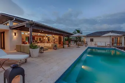 Image de Odyssey Villa at Kamique by Personal Villas - Beach Access