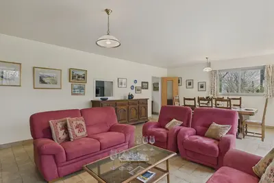 Image de Maison avec jardin pour 8 adultes et 2 enfants