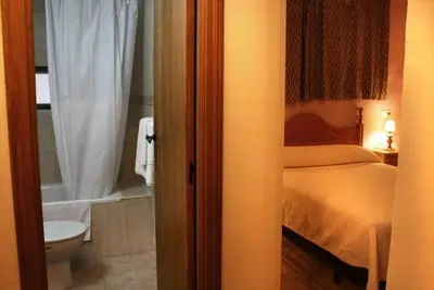 Image de Standard Double Room In Trujillo'S Main Square