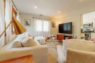 Image de Cozy 3bd Hollywood Home Walk To All Tourist Spots!