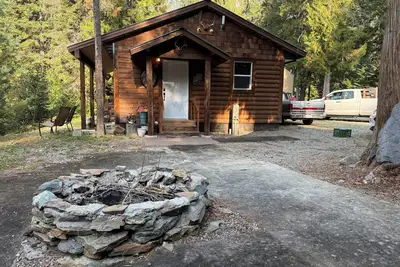 Image de Cozy 1 & 2 bedroom Cabin Hideaways up the Coeur d'Alene River North Fork