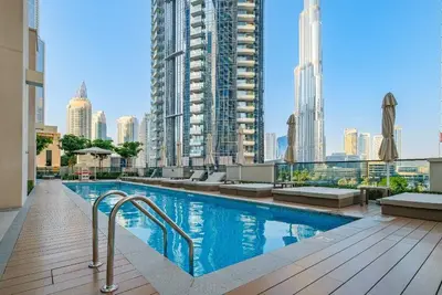 Image de Full Luxury in this 2 Bedroom with Skycraper Views