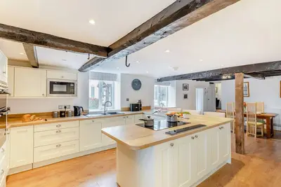 Image de Docklow House - Six Chambres Maison, Couchages 12