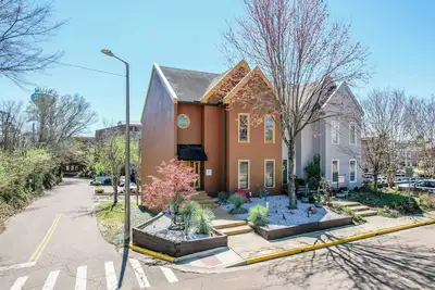 Image de The Joshua Tree -Unit A by Apex Short Term Stays