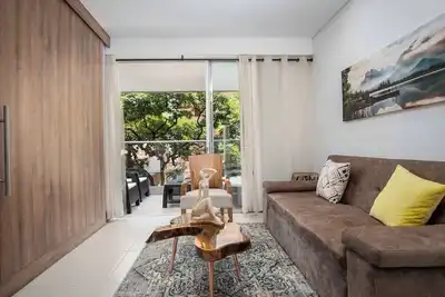 Image de H108 | 2-Bed, 2-Bath  | Pool | Gym | 24/7 Security