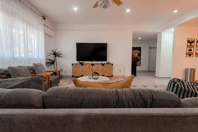 Image de Cozy apartment at Cerritos, your perfect escape!