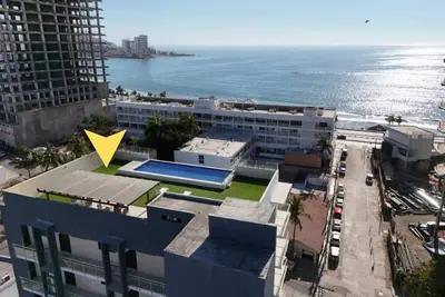 Image de Beautiful apartment 1 block from the beach