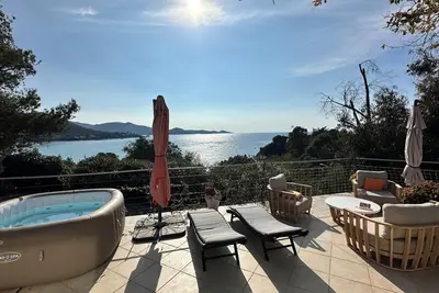 Image de Villa vue mer, spa et plage du Ruppione à pied