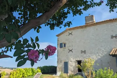 Image de Unique, rustic villa with pool & incredible views in Sw France - dog friendly