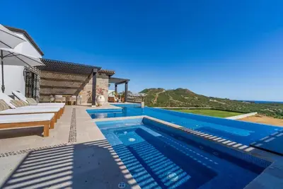 Image de Quivira 7. 4 Coronado with One Way Transport