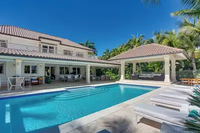 Image de Fully staffed Oceanview Villa