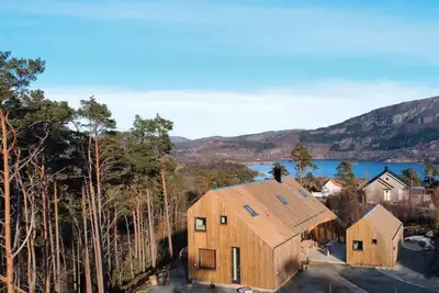 Image de Helt ny hytte med båt inkludert! I nærheten av preikestolen!
