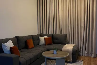 Image de 3 bed apt on Kiambu Road near 24 hr Supermrkts, 10 mins from Un & Village Market
