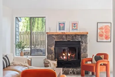 Image de Remodeled! Beaverton 2br/2ba Fenced Backyard Extended Stays