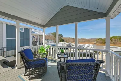 Image de Boat & Fish: Waterfront Gem in Sherrills Ford!