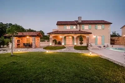 Charming Villa Beleca with private pool