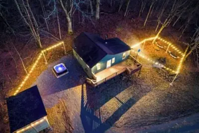 Image de ParkLine Retreat - Movies, Hot Tub, Mountain views