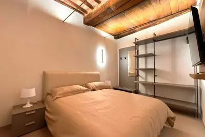 Image de Modern Pendola near the Duomo