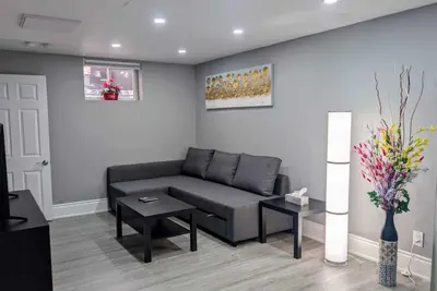 Image de Charming 1-bedroom apartment with WiFi, Ac in Pleasant Brampton