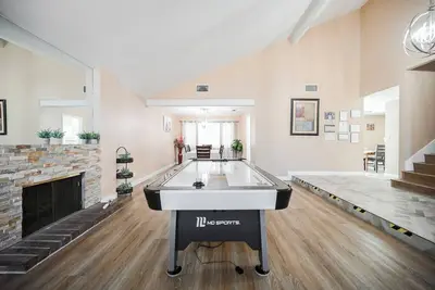 Image de Spacious 5-bedroom villa in serene Henderson with WiFi, Ac